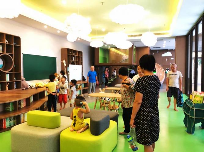 社区互动,共享欢乐