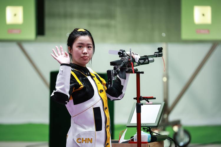 杨倩表示:“这次体验让我看到了不同领域的精彩,也让我更加坚信,只要有梦想和努力,在任何领域都能取得优异的成绩。”