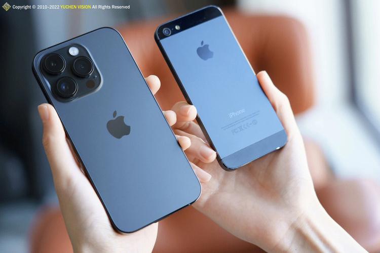 作为乔布斯的遗作之一,iPhone 5在2012年发布时引起了全球轰动,这款手机不仅继承了iPhone系列一贯的精致设计和流畅体验,还首次配备了4英寸Retina显示屏,相比前代产品有了显著提升,A6处理器的加入,使得iPhone 5在性能上更加出色,无论是日常应用还是大型游戏都能轻松应对,iPhone 5还是苹果首款支持4G LTE网络的智能手机,极大地提升了网络速度和用户体验,虽然我个人并未使用过iPhone 5,但身边的朋友对其赞不绝口,尤其是其出色的拍照效果和强大的生态系统,让人印象深刻。