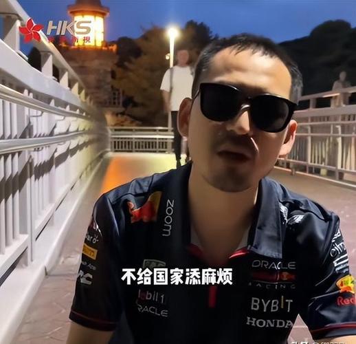在广袤的虚拟世界中,我化身为一名不羁的牛仔,踏入了“塔科夫”的战场,这里充满了未知与挑战,而我,带着心中的那份狂野与热情,准备大显身手。
