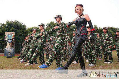 性感外教官俯卧撑走红,被学生誉为最美女教官的军训传奇
