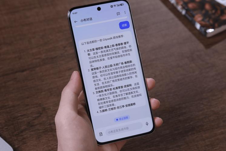 OPPO A2m运行最新的ColorOS 13.1系统,该系统具备强大的AI自学习能力,可以根据用户的使用习惯进行智能优化,提升手机的运行速度和稳定性,系统还提供了丰富的应用商店和游戏中心,让用户可以轻松下载各种应用和游戏,OPPO A2m还配备了一些特色功能,如300%的超级音量、家庭空间、智能护盾等,不仅提升了用户的声色体验,还提供了更全面的安全防护功能。