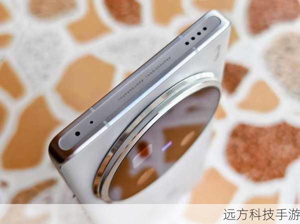 HTC M9+ 双4G提供了多种配色选择,包括金色、银色等,每一种颜色都经过精心调配,既符合现代审美趋势,又能满足不同用户的个性化需求,在发布会现场的图片中,金色版的HTC M9+ 双4G尤为抢眼,金色的机身在灯光的照耀下熠熠生辉,仿佛一件艺术品般令人赏心悦目。