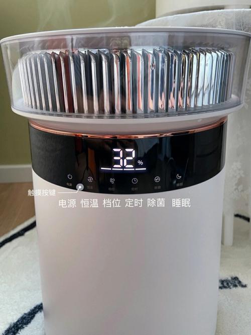 哥尔空气加湿器在材料选择上非常讲究,采用环保高强塑料件和银离子抗菌水箱,银离子抗菌水箱能有效抑制水中病菌的滋生与扩散,确保加湿过程中水质的纯净和安全,环保材料的使用也减少了产品对环境的污染,符合现代家庭对绿色生活的追求。