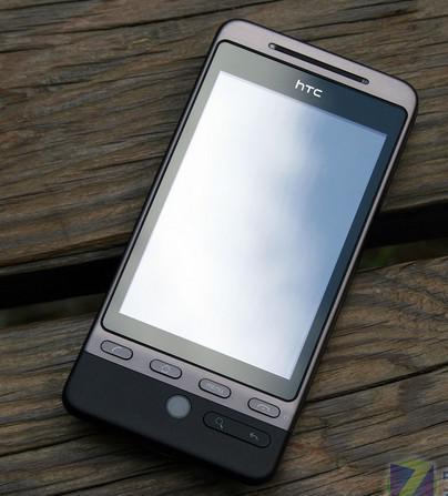 在网络与连接方面,HTC G5同样表现出色,它支持GSM和WCDMA网络模式,覆盖了全球多个频段,无论是国内还是国际漫游都能轻松应对,G5还支持GPRS、EDGE、HSPA等高速数据业务,最高下行速率可达7.2Mbps,让用户能够享受快速的网络体验,G5还支持蓝牙2.0+A2DP、Wi-Fi以及Micro USB v2.0数据接口等连接方式,方便用户与其他设备进行数据传输和共享。