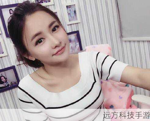Miss,原名韩懿莹,是中国电竞界的标志性人物之一,她以出色的游戏技术和独特的解说风格赢得了众多粉丝的喜爱。