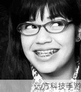 故事的开篇,我们仿佛被一股神秘的力量吸引,进入到了这个波澜壮阔的海贼世界,在那无尽的大海上,海贼旗随风飘扬,每一艘船都承载着梦想与勇气,我们的主角们,路飞、索隆、娜美、乌索普、山治、乔巴、罗宾、弗兰奇、布鲁克、甚平,他们各自怀揣着不同的目标,却因为对自由和梦想的执着追求而汇聚在一起。