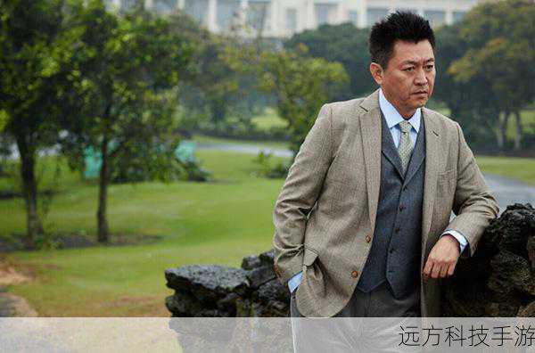 庹宗华的演艺生涯丰富多彩，他在众多影视作品中塑造了许多经典角色，而邓明觉无疑是他演艺道路上的又一个亮点，他用自己的实力和才华证明了自己在演艺界的地位和价值，他的表演不仅仅是一种艺术呈现，更是一种情感的传递和心灵的触动。