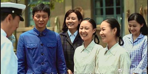 剧中还探讨了爱情、友情、亲情等诸多主题,张玉贞崔氏在追求爱情的道路上经历了种种磨难和考验,她与其他人物之间的情感纠葛也让观众为之动容,韩胜妍成功地演绎出了崔氏在这些情感关系中的复杂心态,让我们对人性有了更深刻的理解。