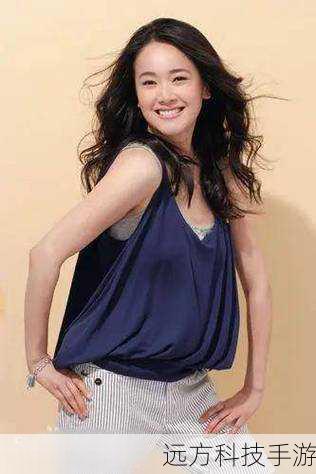 左小青，一个在中国演艺界有着重要地位的女演员，她的演艺生涯丰富多彩，塑造了众多令人难忘的角色，而许婷，无疑是她众多精彩演绎中的一个亮点。