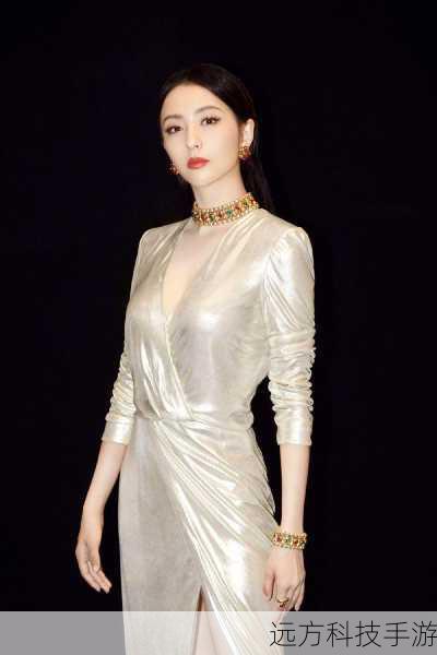 佟丽娅,这位美丽而才华横溢的演员,以她独特的魅力和表演实力,成功地塑造了田润叶,在剧中,田润叶出身于农村家庭,却有着自己的坚持和追求,她善良、温柔,内心充满了对爱情的执着和对生活的热爱。