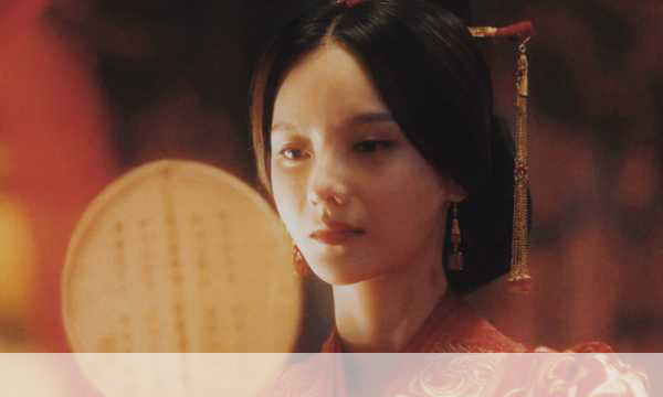 《白发皇妃》的成功离不开这些优秀的演员们,他们用自己的表演赋予了角色生命,无论是主角还是配角,他们的精彩演绎都为该剧增色不少,通过他们的表演,我们能够深入地了解每个角色的内心世界,感受到他们的喜怒哀乐。