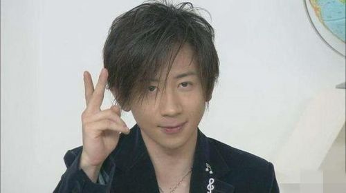 我们期待着黄毅能够继续在演艺道路上稳步前行,为我们带来更多精彩的表演,他有着无限的潜力和可能性,相信他能够不断突破自我,塑造出更多令人难忘的角色,无论是在古装剧还是其他题材的作品中,他都有望展现出更加卓越的演技和独特的魅力。