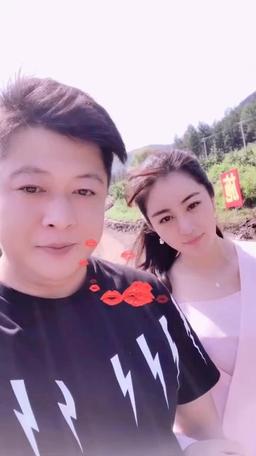 第十七集:王小蒙和谢永强在事业和家庭上都面临着重要的抉择。