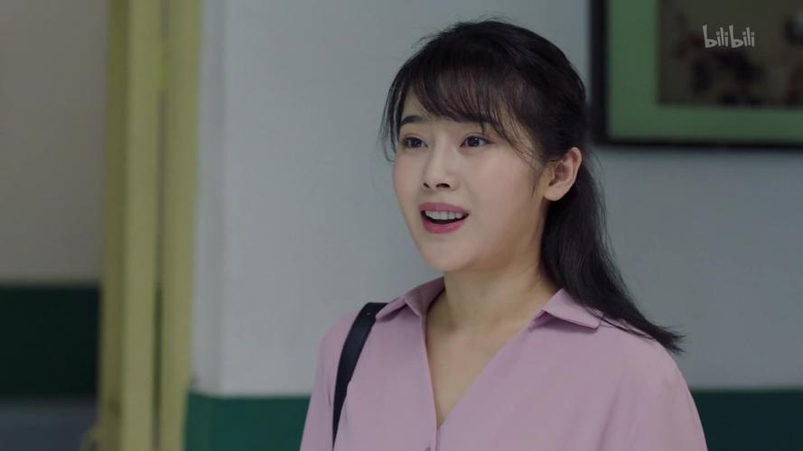 《天涯热土》的成功,离不开符文婷以及所有演员们的努力,他们用自己的表演为观众呈现了一个充满热血和情感的故事,而符文婷所扮演的龙小娇,也成为了这部剧中的一大亮点。