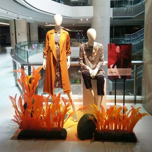画面的呈现上,本集依然保持着高水准,精美的场景布置、华丽的服装道具以及演员们精湛的表演,都让观众仿佛身临其境,沉浸在这个奇幻的世界中。