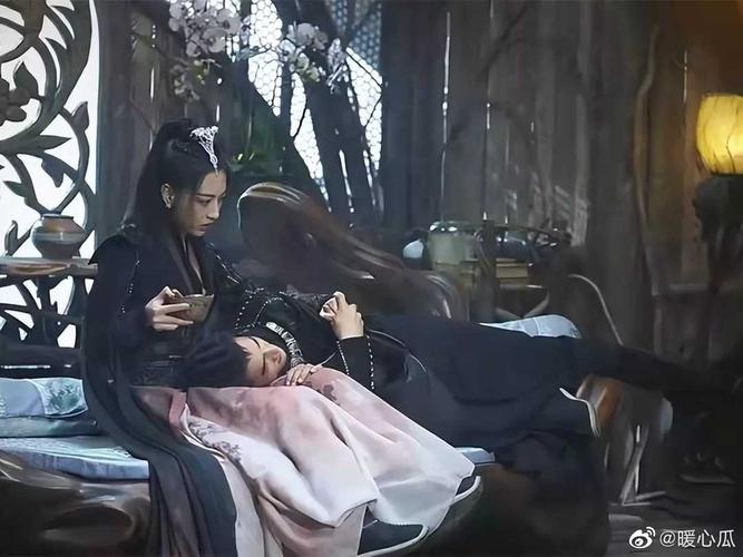 《与君初相识》第 29 集在剧情上有着诸多亮点,它不仅进一步推动了故事的发展,也让人物形象更加丰满和立体,纪云禾和长意的爱情在经历波折后会走向何方,顺德仙姬的阴谋能否得逞,林昊青又会做出怎样的抉择,这些都成为了观众们迫不及待想要知道的答案,这一集无疑为后续的剧情发展打下了坚实的基础,让我们更加期待后续的精彩剧情。