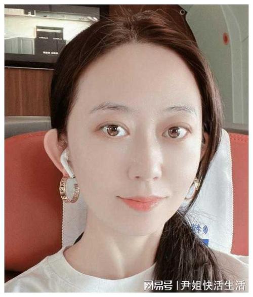 张姝阳的故事告诉我们,只要有梦想,并为之努力奋斗,就一定能够在自己的领域取得成功,她用自己的经历诠释了什么是执着与坚持,什么是对艺术的追求,让我们一起期待张姝阳在未来能够带给我们更多精彩的表演,在演艺之路上绽放出更加耀眼的光芒。
