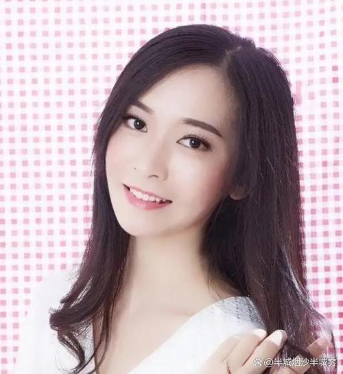 我们也希望更多像张姝阳这样有梦想、有才华的演员能够脱颖而出,为我们的影视行业注入新的活力和创造力,让我们共同期待一个更加繁荣、更加精彩的影视未来!