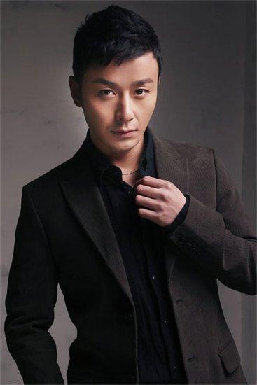 回顾刘牧的演艺之路,我们可以看到他的成长和进步,从一个默默无闻的演员到如今备受关注的实力派,他付出了太多的汗水和努力,他的经历告诉我们,成功没有捷径,只有通过不断地学习和积累,才能够提升自己的能力,走向成功的舞台。