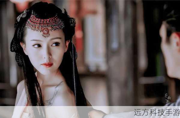 唐嫣以其出色的演技和独特的魅力,将紫萱这个角色刻画得入木三分,紫萱,一个历经三世情缘,为爱执着的女子,她的故事充满了悲欢离合与无尽的痴情。
