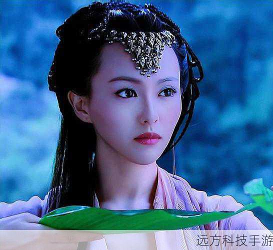 紫萱始终在粉丝们的心中占据着特殊的位置,每当回忆起这部剧,人们总会想起唐嫣所饰演的紫萱,想起她为爱痴狂的模样,这不仅是因为角色本身的魅力,更是因为唐嫣赋予了这个角色生命和灵魂。