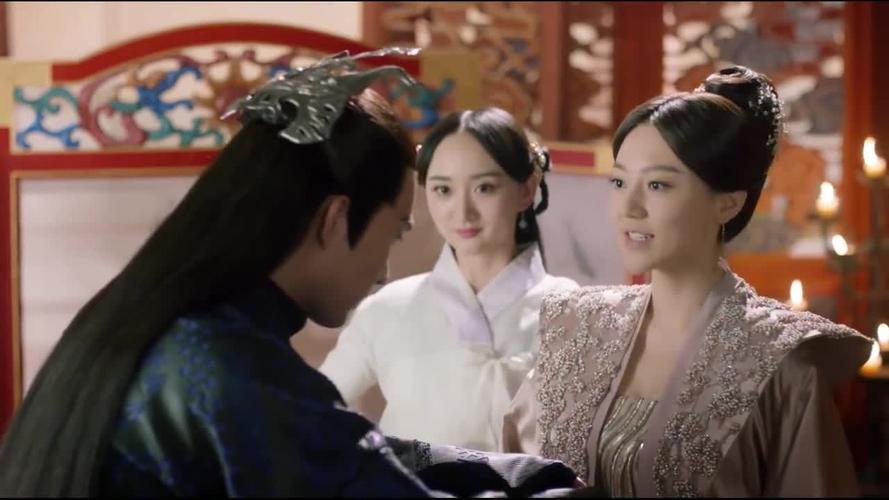 素锦在这一集中的表现则是让人唾弃,她的嫉妒和狠毒已经到了无