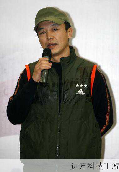 王强,一个在演艺界默默耕耘多年的优秀演员,他以其扎实的表演功底和独特的魅力,成功地塑造了左同军这一形象,在剧中,左同军是一位极具个性和担当的军人,他有着坚定的信念和顽强的意志。