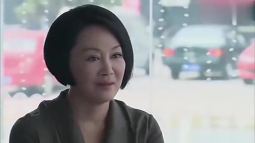 当我们再次想起“我的极品老妈”时，脑海中必然会浮现出王姬所饰演的江小洋那生动的形象，这不仅是一个角色的成功，更是王姬演艺生涯中的一个亮点，她的表演让我们深入地了解了江小洋这个角色的内心世界，也让我们更加欣赏和喜爱王姬这位优秀的演员，让我们一起期待王姬在未来能带给我们更多的惊喜和感动，继续在演艺的舞台上绽放光彩。