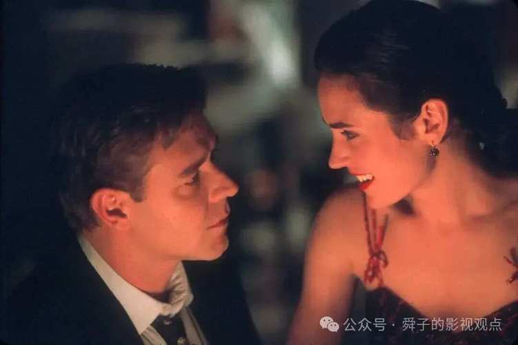 回顾整部作品,无论是主角还是配角,每一个角色都不可或缺,他们共同构成了这个充满魅力和故事的世界,而演员表上的每一位演员,都是这个精彩世界的缔造者,他们用自己的才华和努力,为观众们带来了一场视觉和情感的盛宴。