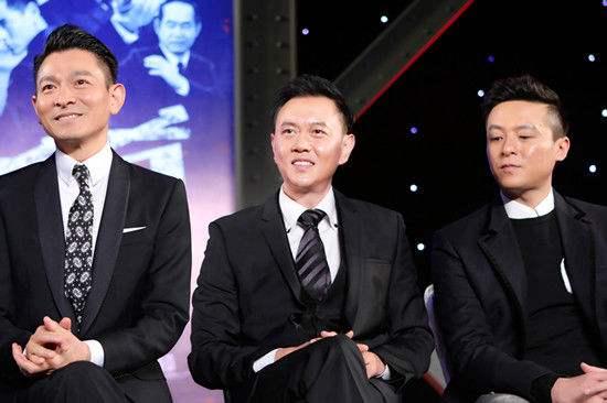 李红陶,或许这个名字对于一些人来说还稍显陌生,但他在演艺道路上的努力和执着却不容小觑,在《女人公敌》中,他成功地塑造了马克这个角色,将其特点展现得淋漓尽致。