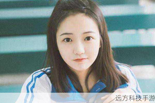她在剧中展现出了小影的天真无邪、善良可爱,同时也演绎出了角色内心的脆弱和坚强,通过她的表演,我们仿佛能够看到小影在剧中的成长和变化,感受到她所经历的喜怒哀乐,她的每一个表情、每一个动作都充满了情感和力量,让我们不禁为她的演技所折服。