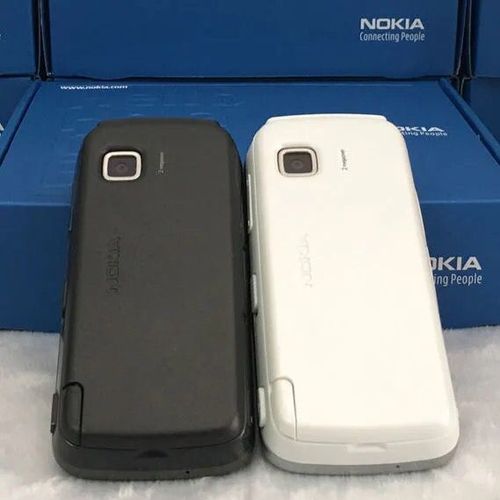 诺基亚还在手机中内置了手写输入教程,帮助用户更快熟悉并掌握手写功能,对于不习惯手写输入的用户,6208c同样提供了传统的键盘输入方式,支持词组输入,满足不同用户的需求。