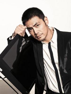 《麻辣变形计》虽然已经播出了一段时间,但邵兵饰演的熊阔海依然留在观众的心中,这个角色成为了他演艺生涯中的一个重要里程碑,也让更多的人认识和喜爱上了他。