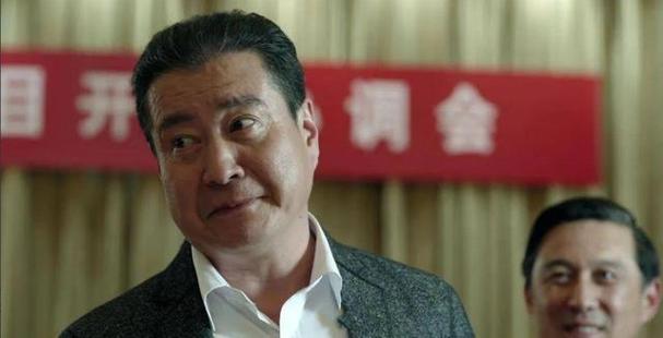 回顾孙坚在《理想照耀中国》中的表现,我们不禁为他点赞,他用自己的实力证明了自己是一位优秀的演员,能够胜任各种具有挑战性的角色,他也让我们更加期待他在未来的演艺生涯中能够带给我们更多的惊喜和感动。
