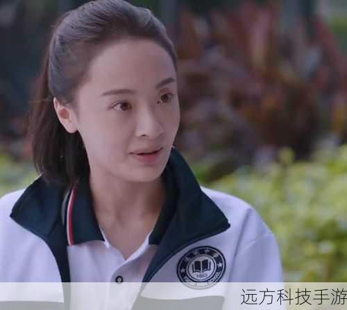 在《以家人之名》中,齐明月这个角色之所以能够如此生动鲜活,除了孙铱的出色表演,也离不开整个剧组的共同努力,导演、编剧、其他演员以及幕后工作人员的辛勤付出,为这个角色的成功塑造提供了坚实的保障,他们共同打造了一个充满温情和感动的故事,让观众在欣赏剧情的同时,也感受到了家庭、友情和爱情的伟大力量。