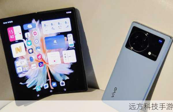 vivo X Fold2内置了一块4800mAh的大容量电池,支持120W有线快充和50W无线快充,能够在短时间内迅速回血,满足用户长时间使用的需求,vivo X Fold2还配备了广域超导散热系统,确保手机在高强度使用下依然能够保持冷静。