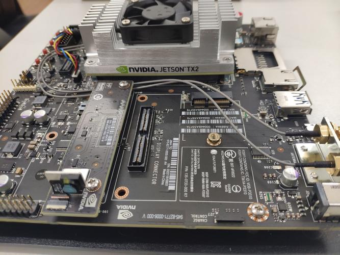 NVIDIA Tegra 3的独特优势主要体现在其强大的图形处理能力和智能的功耗管理上,GeForce GPU的加入,使得Tegra 3在图形渲染方面表现出色,能够带来更加逼真、流畅的视觉体验,vSMP技术的运用,让Tegra 3能够根据任务需求智能调节核心数量,实现性能与功耗的最佳平衡,延长设备续航时间。