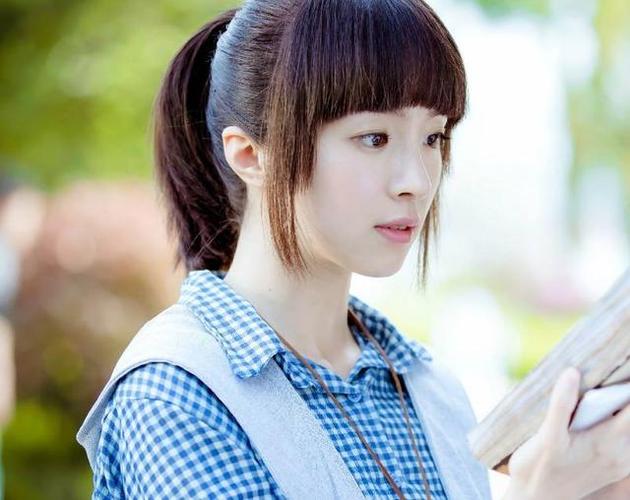 问题三:旋风少女中谁是戚百草的青梅竹马?
