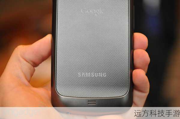 在智能手机的浩瀚星空中,三星I9250(Galaxy Nexus)无疑是一颗璀璨的明星,作为当时三星与谷歌合作的旗舰机型,它不仅承载着Android系统的新希望,更在硬件配置与用户体验上树立了新的标杆,我们就来深入探讨一下,这款经典机型——三星I9250的屏幕尺寸,以及它如何为用户带来前所未有的视觉享受。