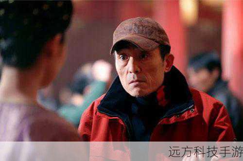 1989 年，何赛飞参演了张艺谋执导的电影《大红灯笼高高挂》，在片中饰演梅珊，这是何赛飞第一次与张艺谋合作，也是她第一次尝试拍摄电影，在拍摄过程中，何赛飞遇到了许多的困难和挑战，但她始终坚持自己的表演风格，最终成功地塑造了梅珊这个角色。