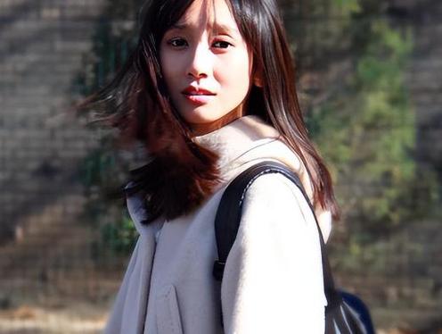 对于未来的演艺事业,黄晋琨表示自己希望能够尝试更多不同类型的角色,挑战自己的演技和表演风格,他说:“我不想被定型,我希望能够不断地突破自己,成为一个更加优秀的演员。”