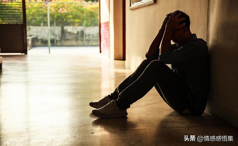 程霄需要认真思考自己的感情和未来,选择一个真正适合自己的男人,她也需要学会处理好顾南亭和倪湛之间的关系,避免让他们的竞争影响到自己的工作和生活。