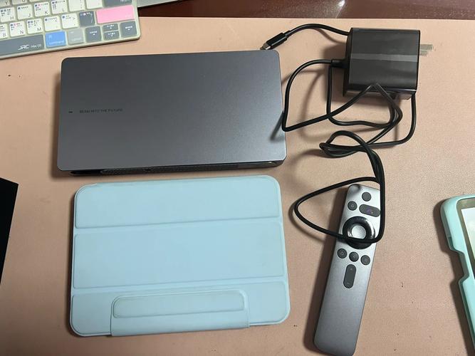 问题三:峰米X1便携投影机的画质表现如何?