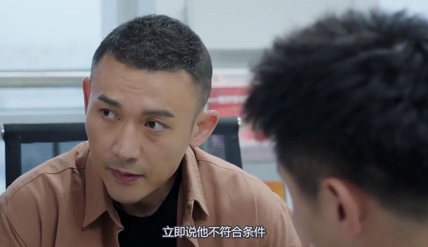 第十集:婚礼结束后,黄自立和方言开始了他们的蜜月之旅,他们一起去了很多美丽的地方,留下了许多美好的回忆,在这个过程中,他们也更加坚定了彼此的感情,相信幸福还会来敲门。