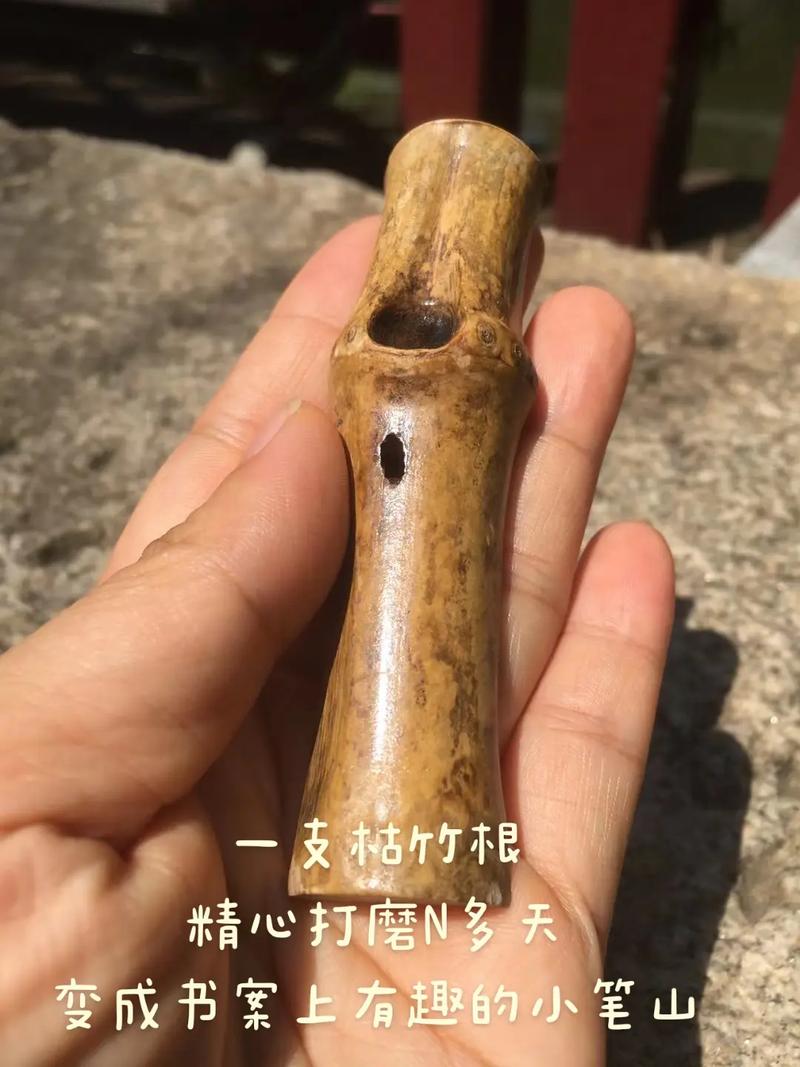 答:COWON D3通过简约而不失格调的设计语言,以及细节之处的精心打磨,展现了其尊贵之身,在材质选择上坚持环保理念,使用可回收或生物降解的材料,实现了尊贵与环保的和谐统一,这种平衡不仅体现在产品的外在表现上,更深刻地反映了品牌对于品质、品味以及社会责任的深刻理解与追求。