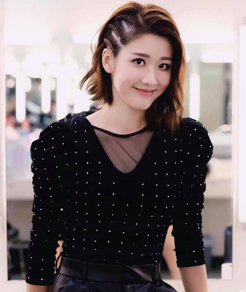 7、凌海(邓佩仪 饰)