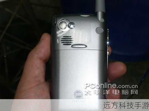 Treo 650搭载了Intel XScale PXA270 312MHz处理器,配合Palm OS 5.4操作系统,确保了手机在日常使用中的流畅性,无论是多任务处理、文件传输还是应用程序的启动,都能迅速响应,满足商务人士对高效工作的需求,手机还内置了23MB的RAM,虽然相比现在的智能手机显得有些捉襟见肘,但在当时已经足够应对大多数应用场景。