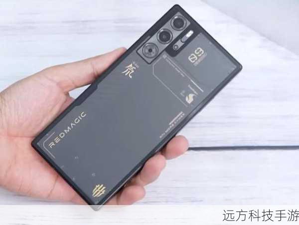 答:联想Y460A-ITH(白)(E)配备了一块高性能的6芯锂离子电池,虽然具体续航时间会受到使用环境和使用习惯的影响,但一般来说在正常使用情况下可以支持3-4小时的续航时间,对于日常办公和短途出行来说已经足够使用。