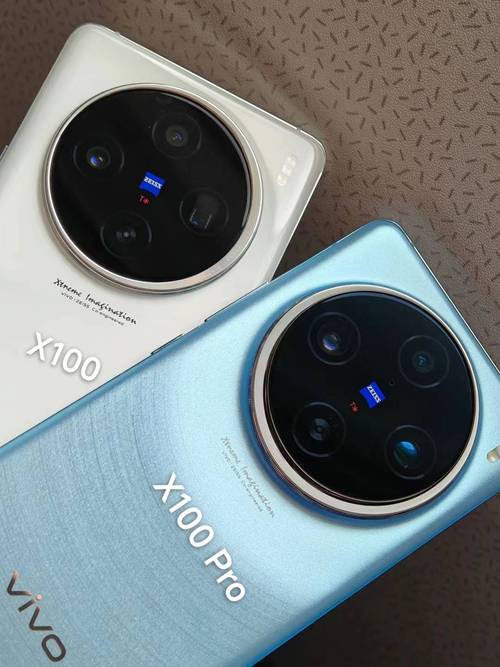 答:vivo X3L的拍照效果在当时来说是非常不错的,它搭载了较为先进的摄像头模组,支持多种拍照模式和滤镜效果,能够轻松捕捉生活中的美好瞬间,无论是风景、人像还是微距拍摄,vivo X3L都能呈现出清晰、细腻的画面,色彩还原度也相当高,虽然与现在的旗舰机型相比可能有所不及,但在当时已经足够满足用户的拍照需求。